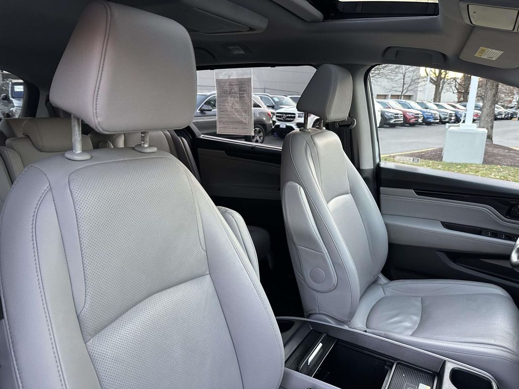 Thumbnail: 2020 Honda Odyssey - 22