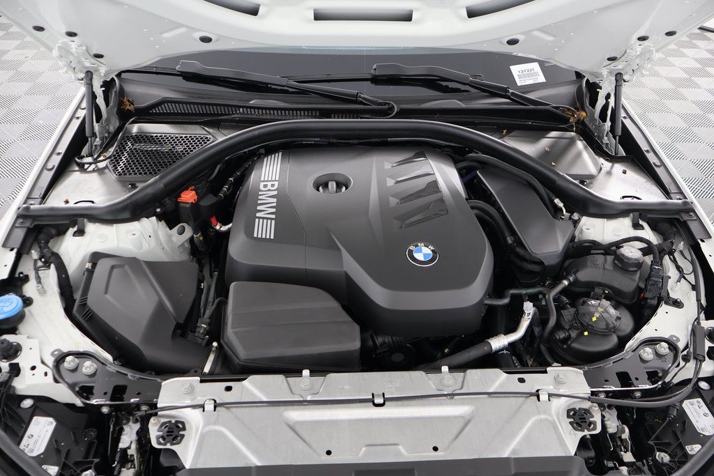 Thumbnail: 2025 BMW 3 Series - 9