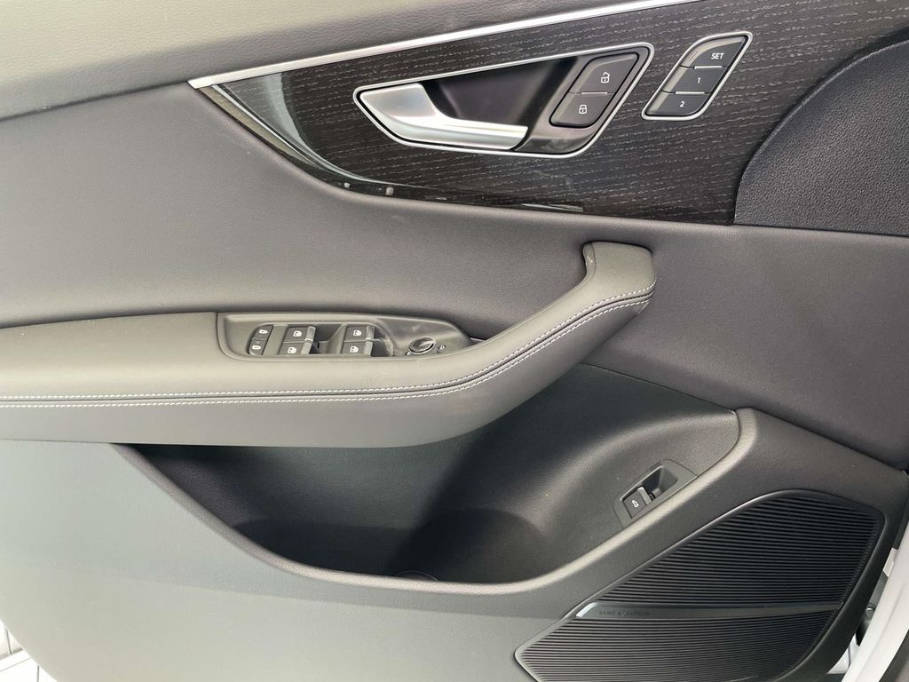 2026 Audi Q8  White at Audi Porsche Sewickley