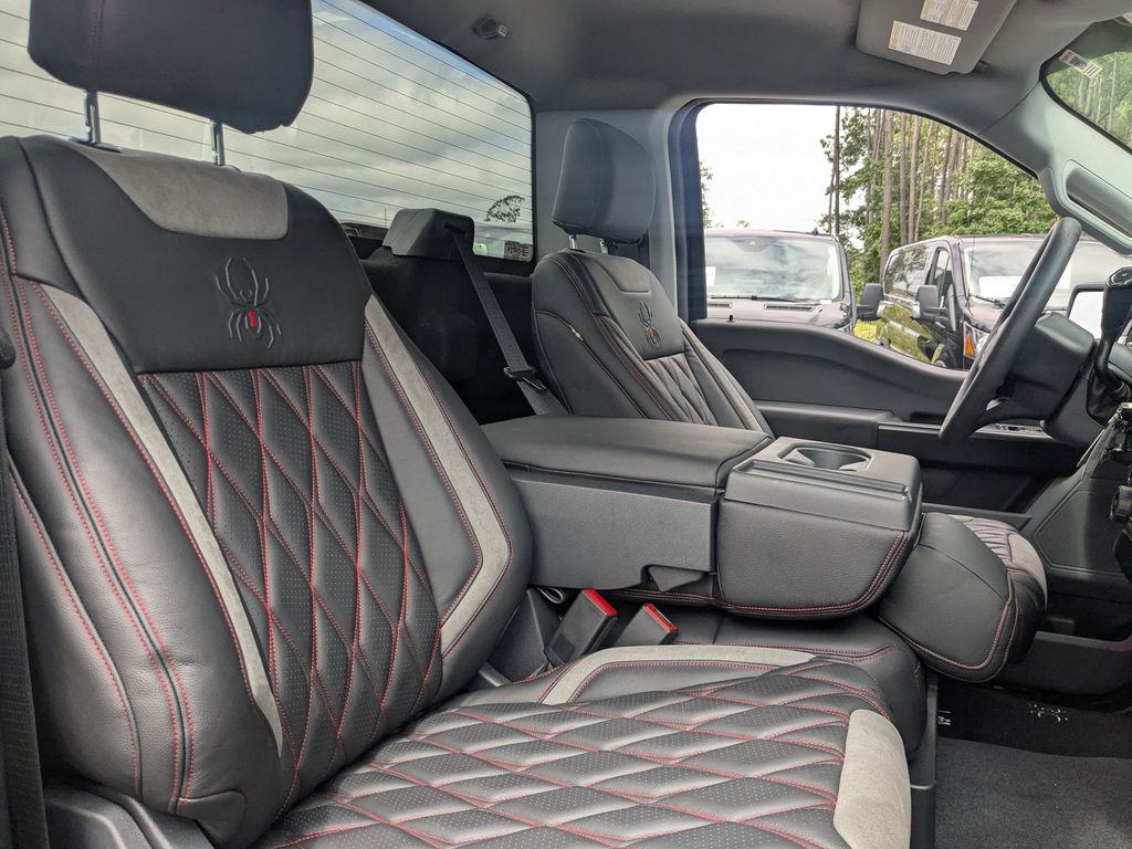 2025 Ford F-150 Black Widow