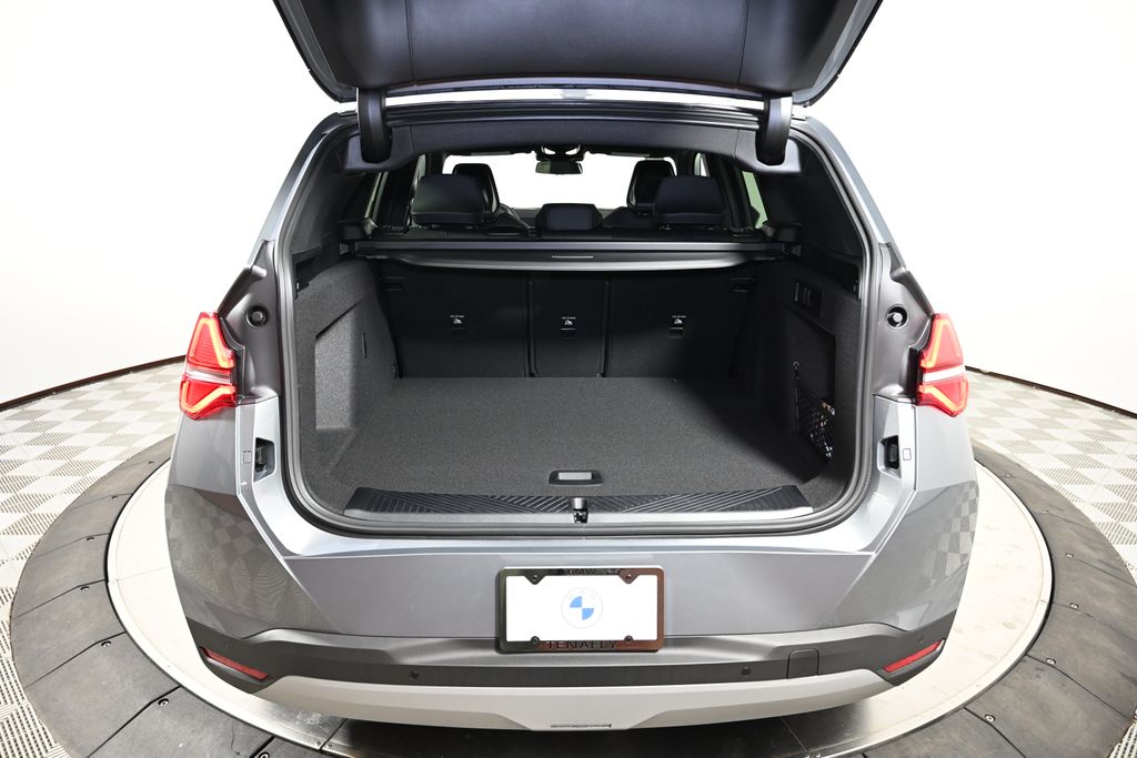 Thumbnail: 2026 BMW X3 - 10