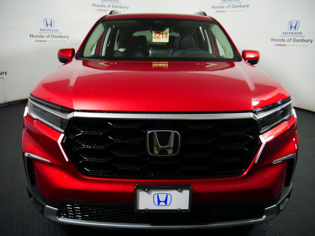 2025 Honda Pilot Touring 2