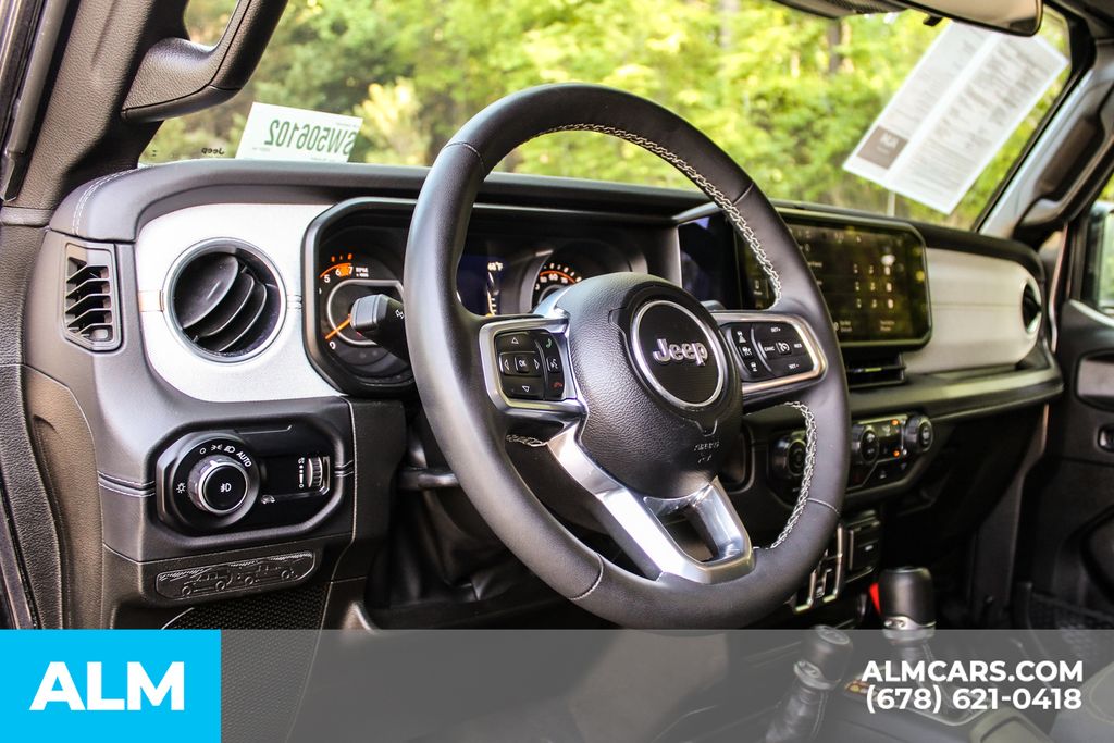 Used 2025 Gray Jeep Sahara image 32