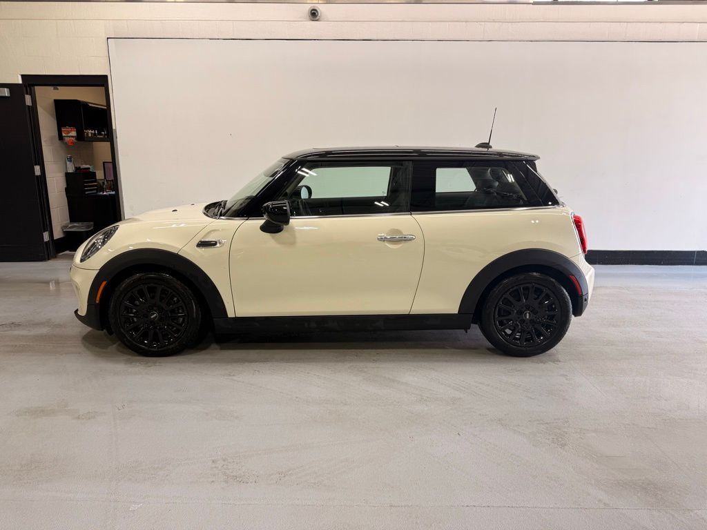 2020 MINI Cooper  2