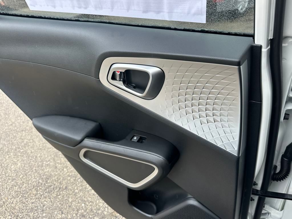 2025 Kia Soul S photo