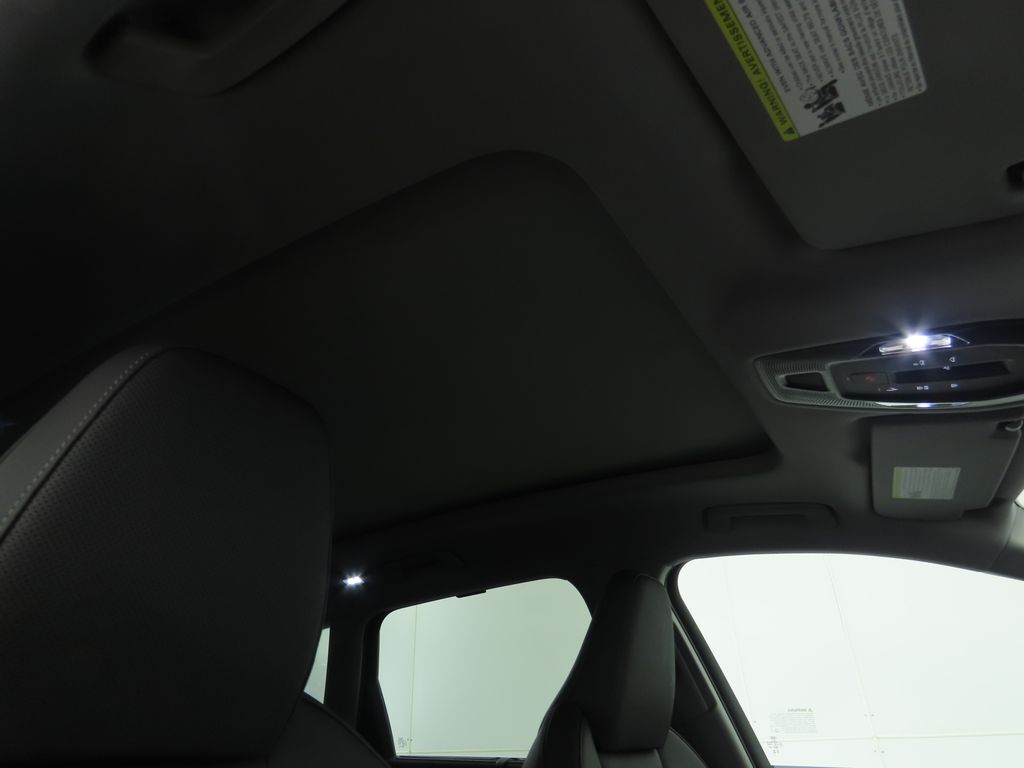 Thumbnail: 2025 Audi Q6 e-tron - 20