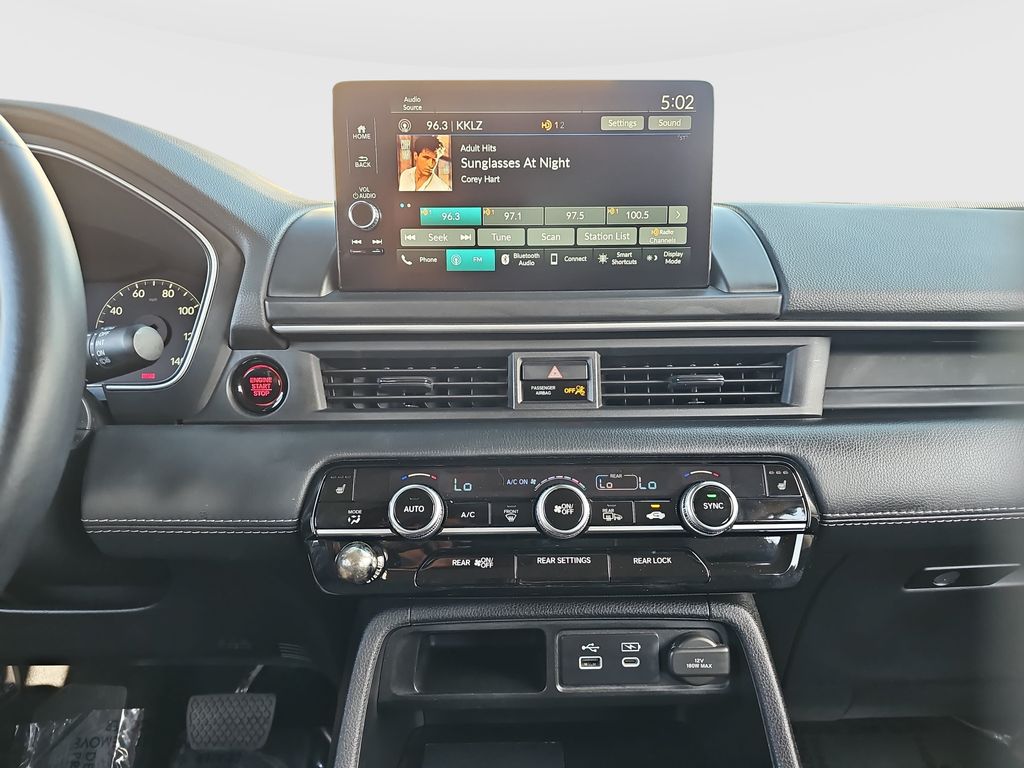 Used 2025 Honda Pilot SUV