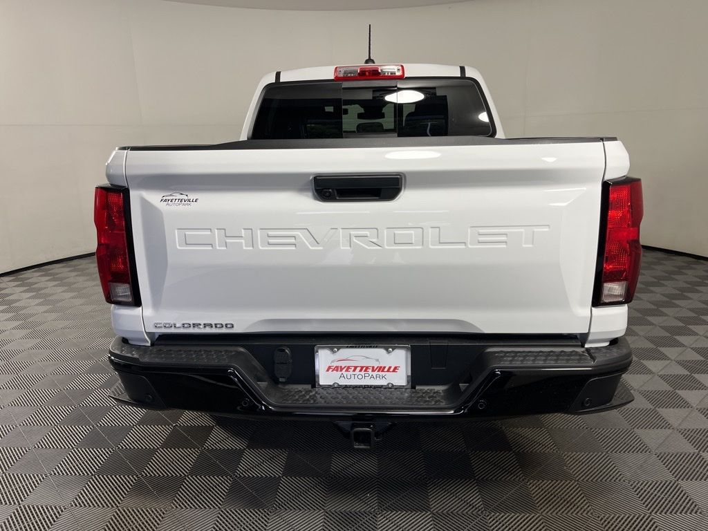 Thumbnail: 2026 Chevrolet Colorado - 4