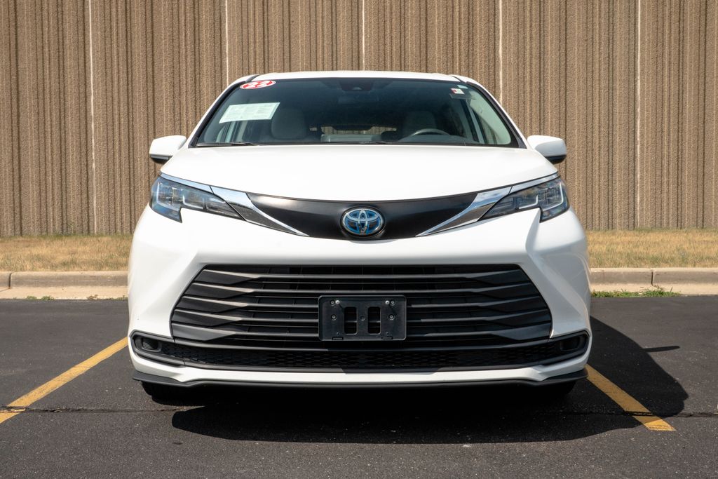 Used 2022 Toyota Sienna Van