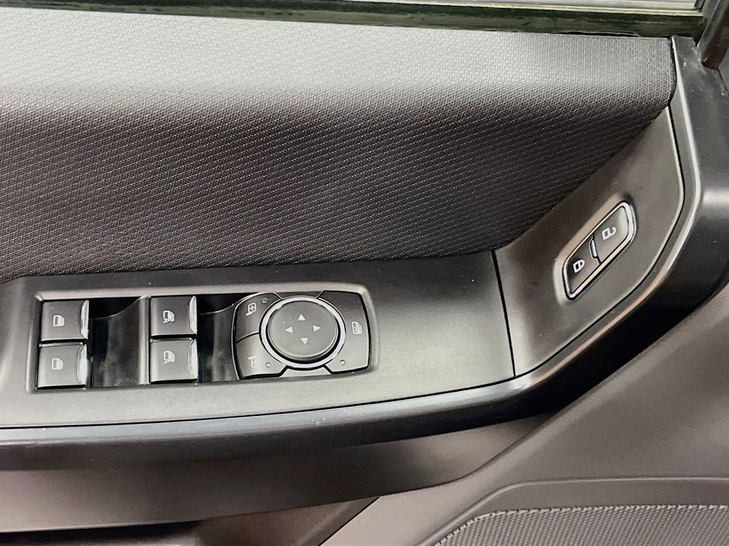 Used 2022 Oxford White Ford XL image 17
