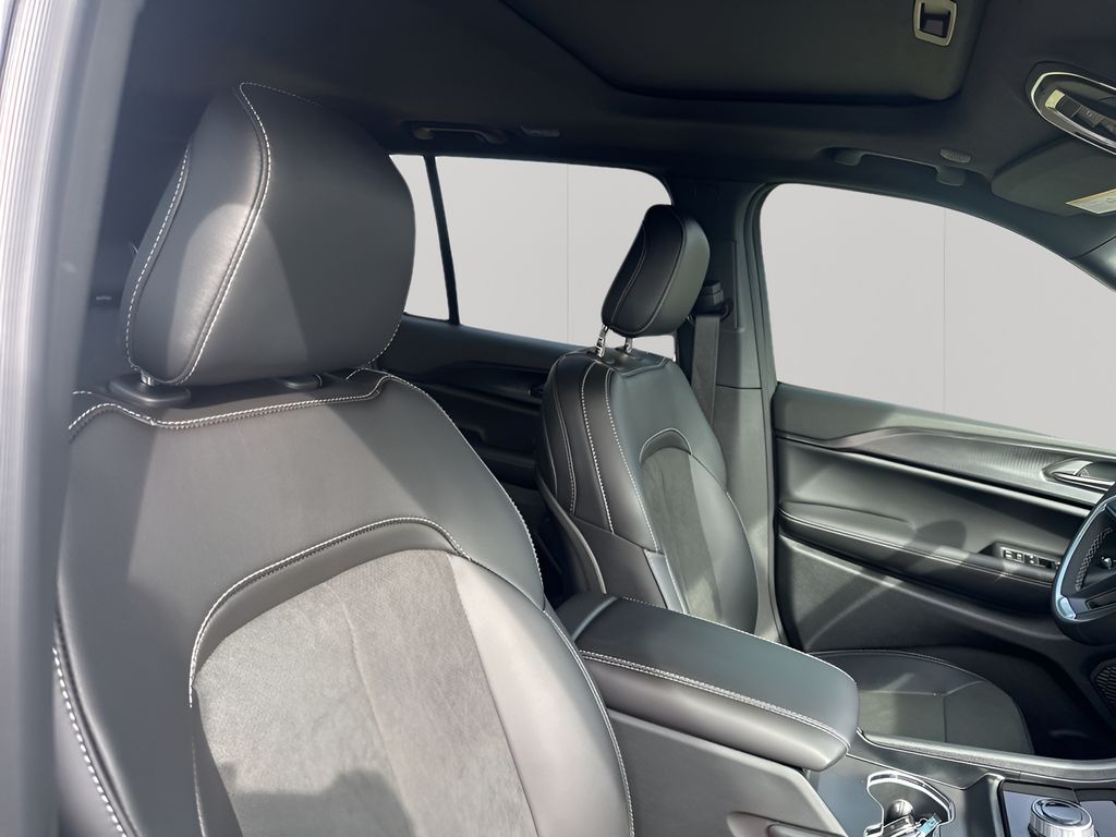 New Car 2025 Jeep Grand Cherokee  For Sale Under $50,000 In Austin, Texas