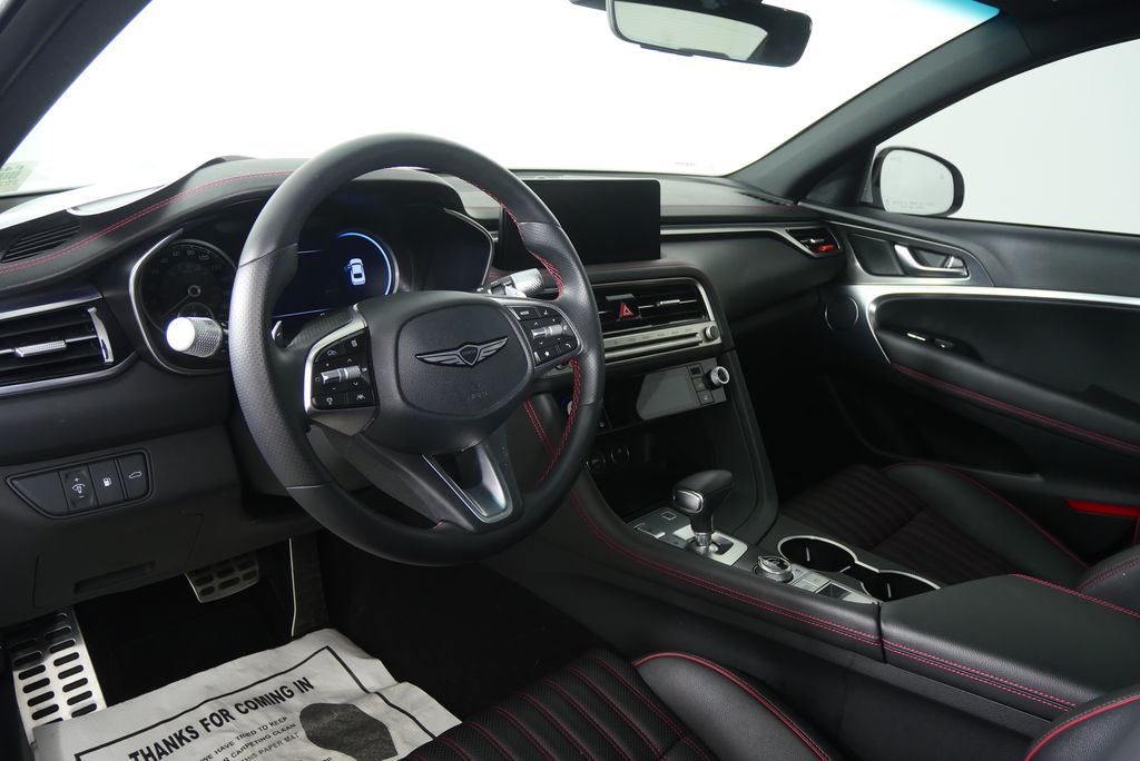 Thumbnail: 2024 Genesis G70 - 13