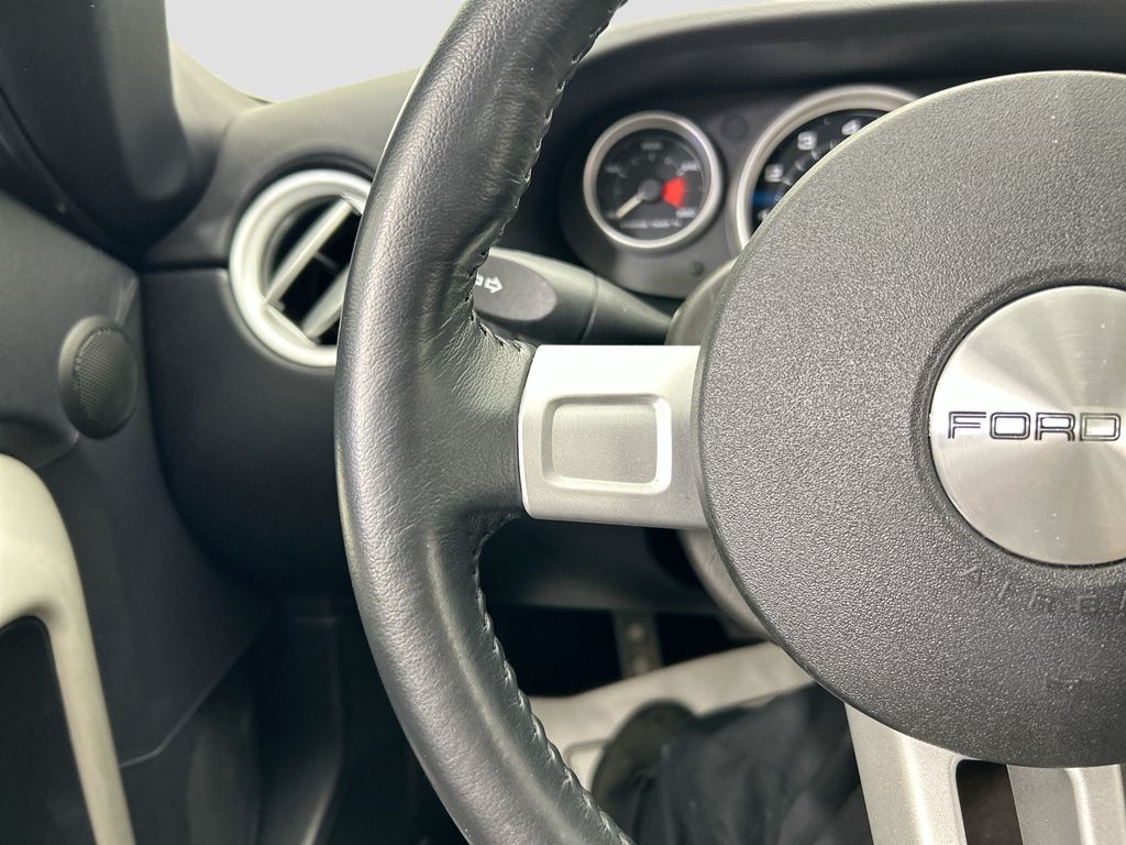 Thumbnail: 2006 Ford GT - 11