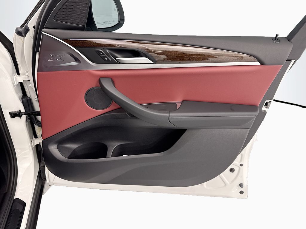 Thumbnail: 2023 BMW X3 - 24