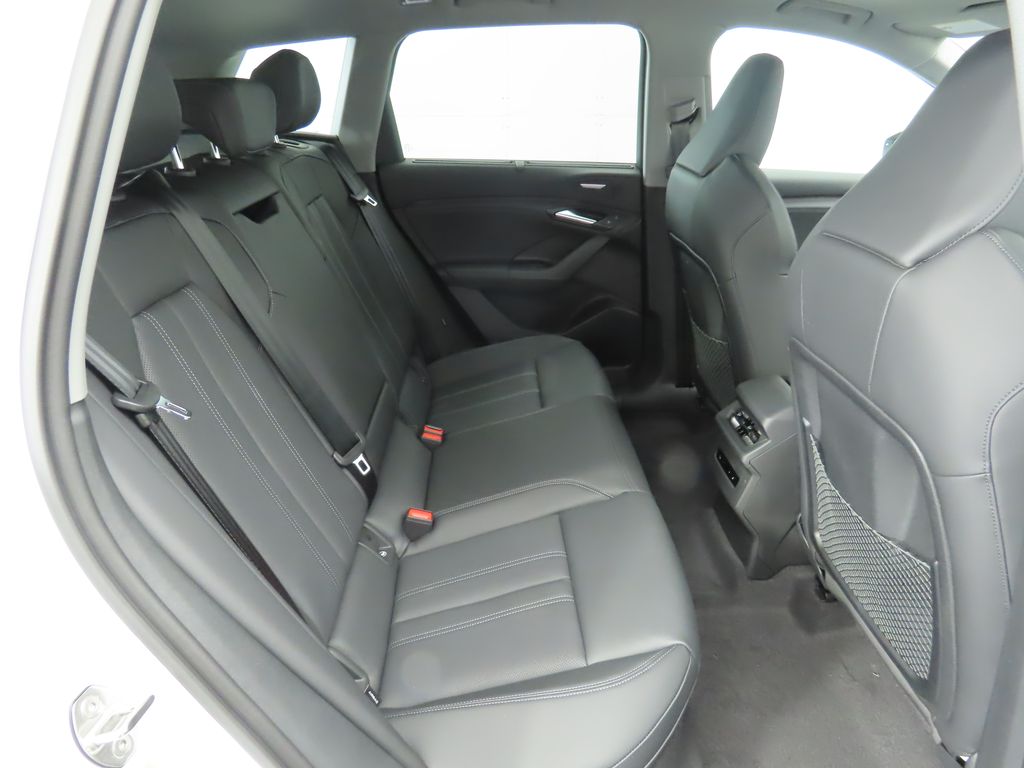 2025 Audi Q6 e-tron Premium 24