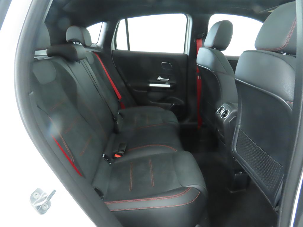 Thumbnail: 2025 Mercedes-Benz GLA - 22