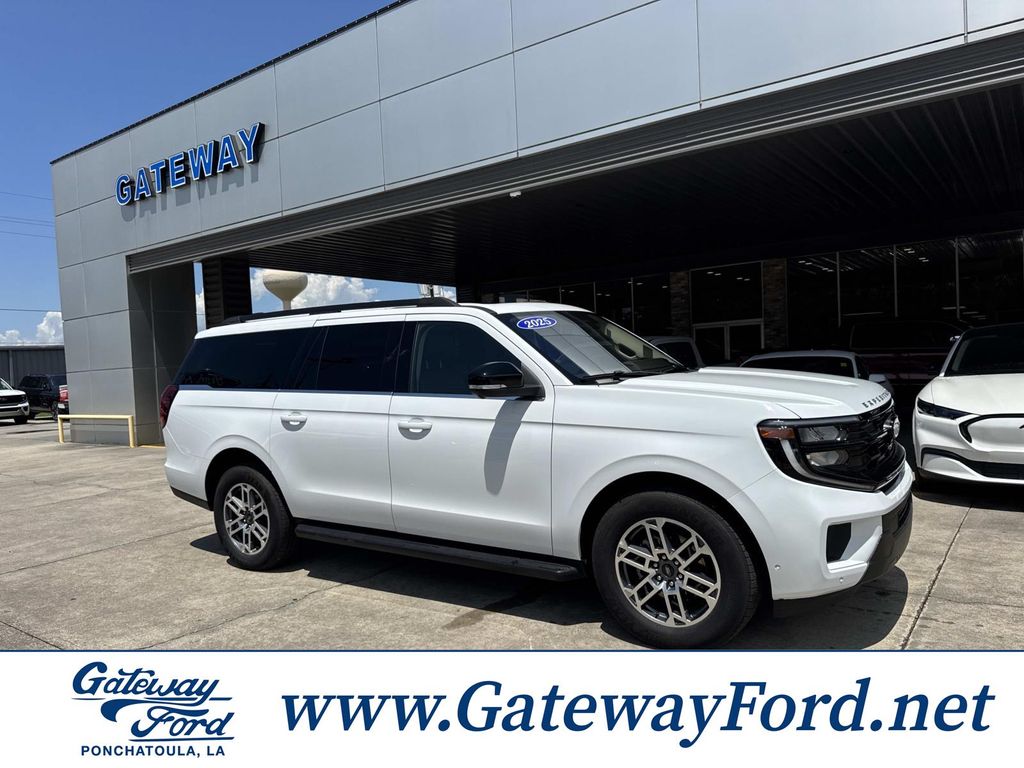 Oxford White 2025 Ford Expedition SUV / Crossover 4X2 Automatic