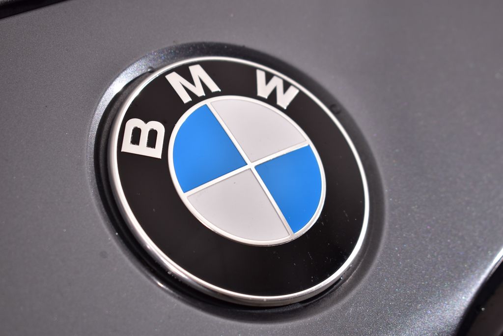 2017 BMW M2  10
