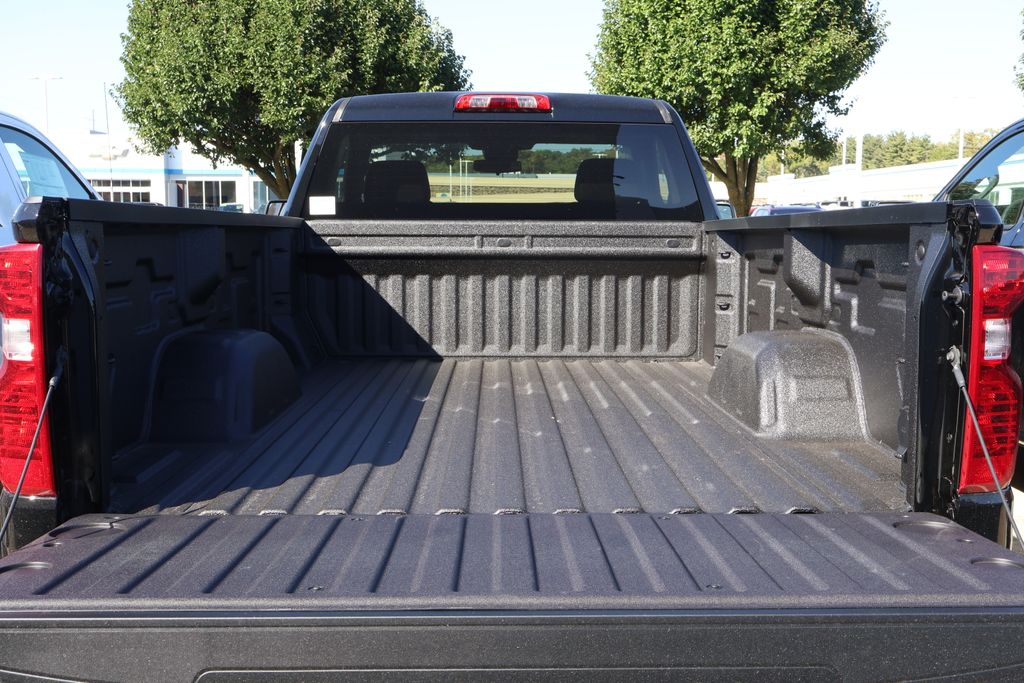 Thumbnail: 2026 Chevrolet Silverado 1500 - 11