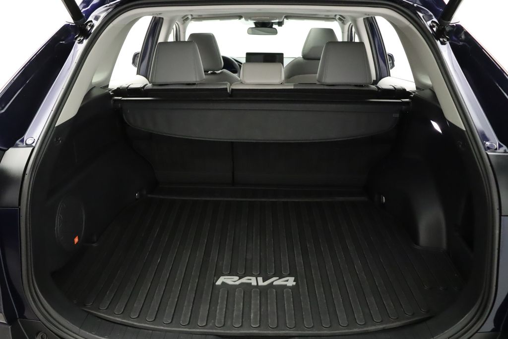 2023 Toyota RAV4 XLE Premium 22