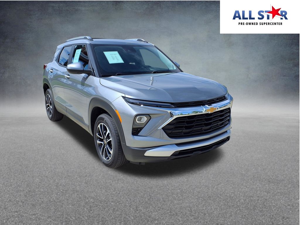 Sterling Gray Metallic 2025 Chevrolet Trailblazer SUV / Crossover Four-Wheel Drive 9-Speed Automatic