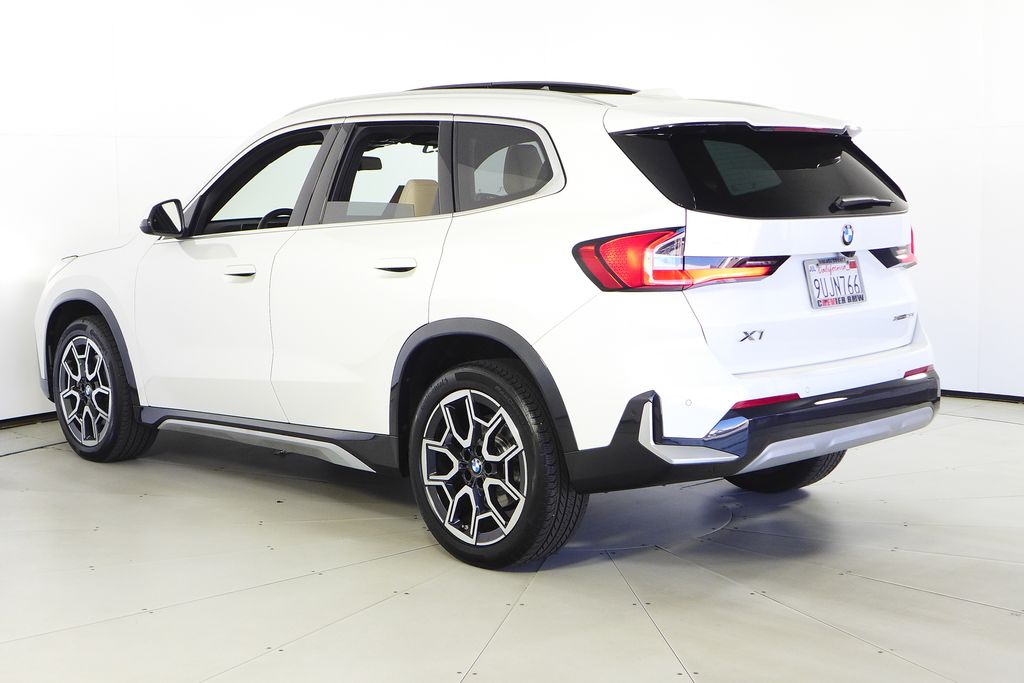Thumbnail: 2025 BMW X1 - 9