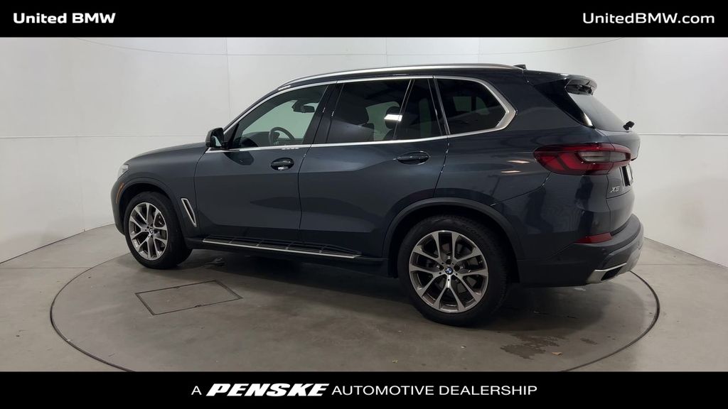 2022 BMW X5 xDrive40i 6