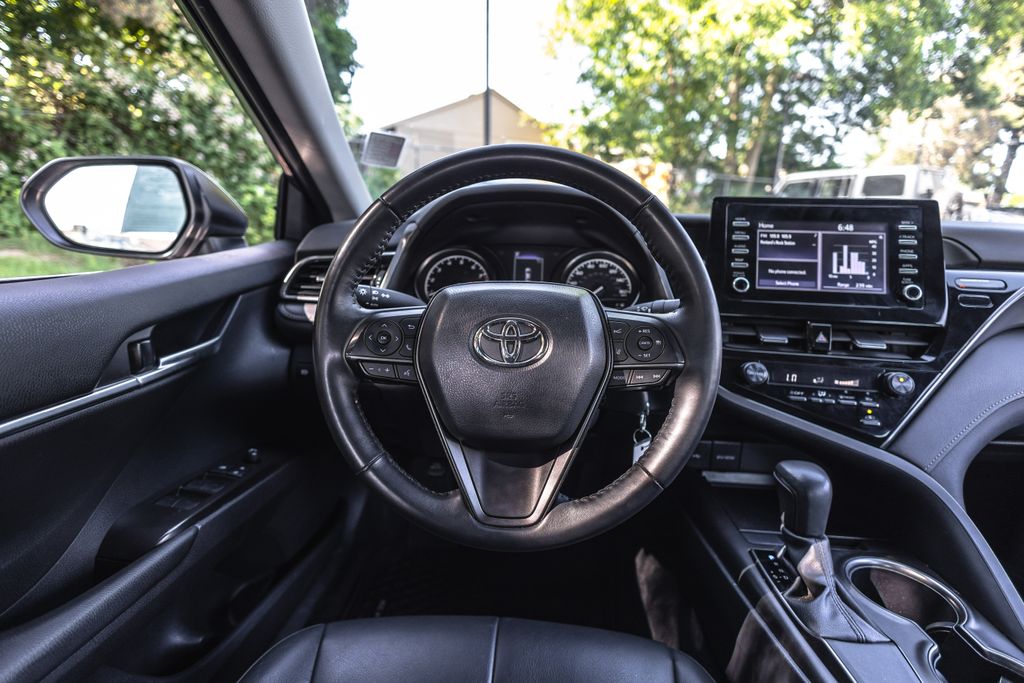 2024 Toyota Camry SE Nightshade thumbnail 23