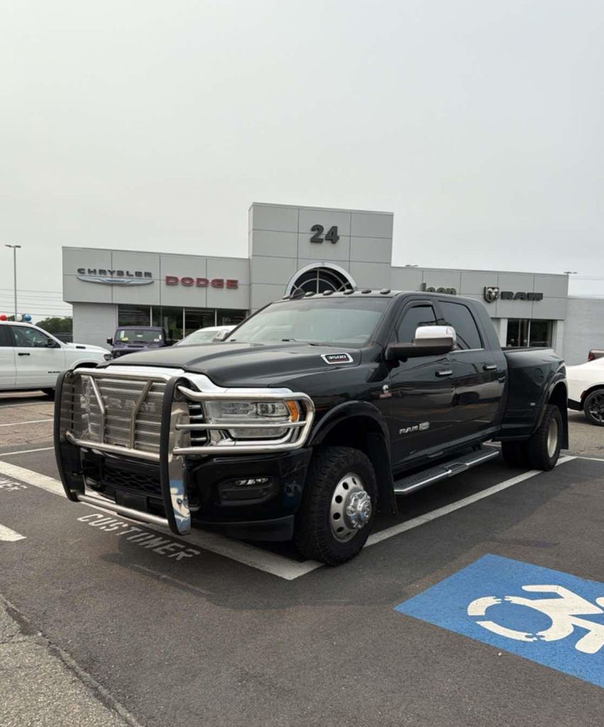 Diamond Black 2022 RAM 3500 Pickup Truck Four-Wheel Drive 6-Speed Automatic