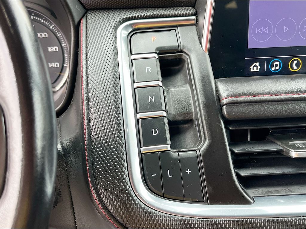 Used 2021 Black Chevrolet RST image 16