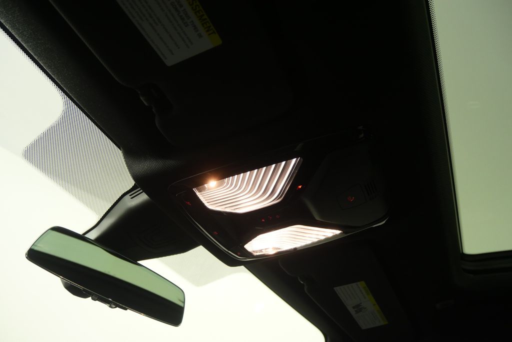 Thumbnail: 2023 BMW X6 - 22