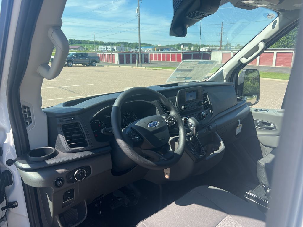 2025 Ford Transit-250