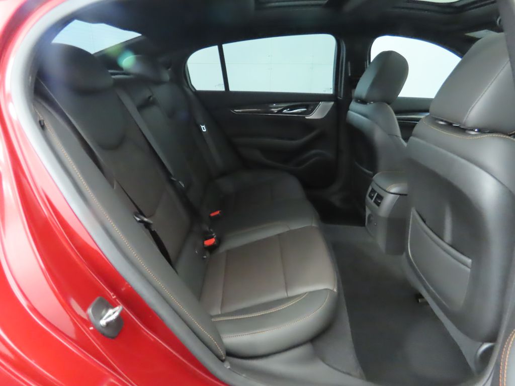 2024 Cadillac CT5 V 24