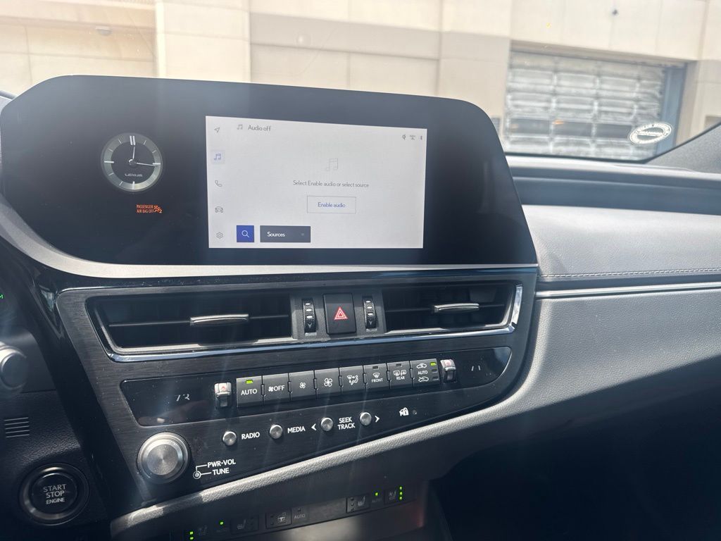 Used 2025 Silver Lexus 350 image 23