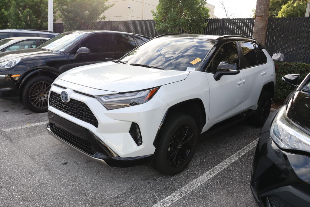 2023 Toyota RAV4 XSE -
                West Palm Beach, FL