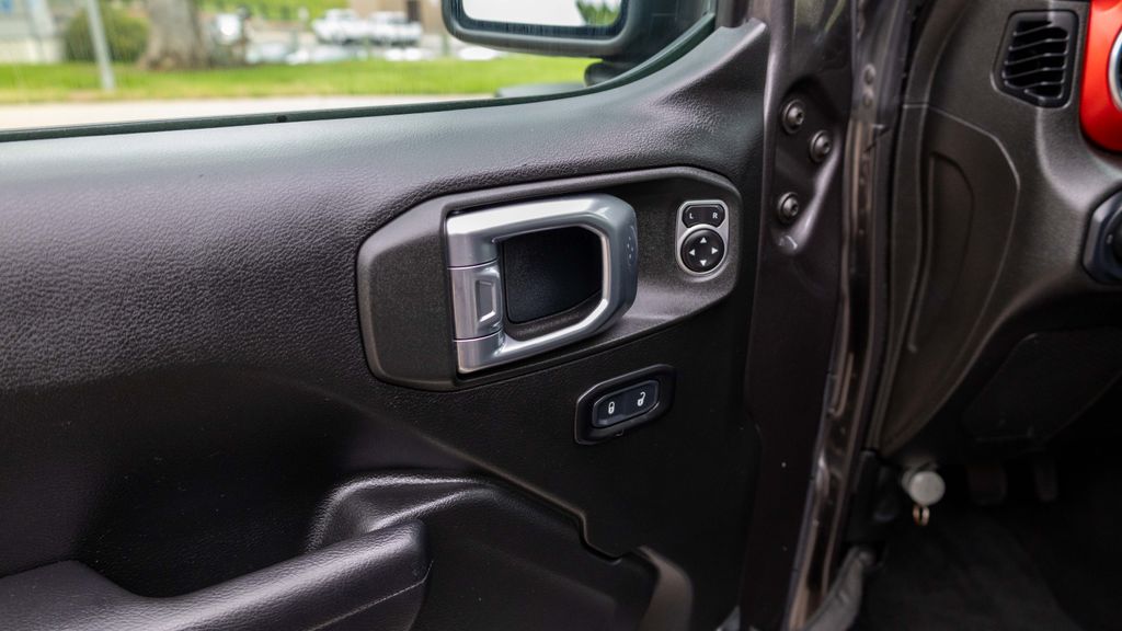 Used 2018 Jeep Wrangler Unlimited Rubicon 4D Sport Utility