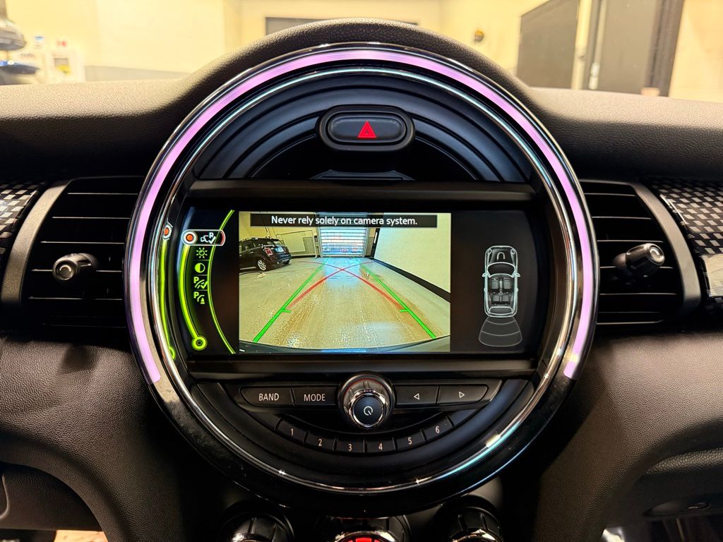 Thumbnail: 2017 MINI Cooper - 13