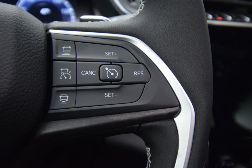 new 2025 Jeep Grand Cherokee car, priced at $45,674