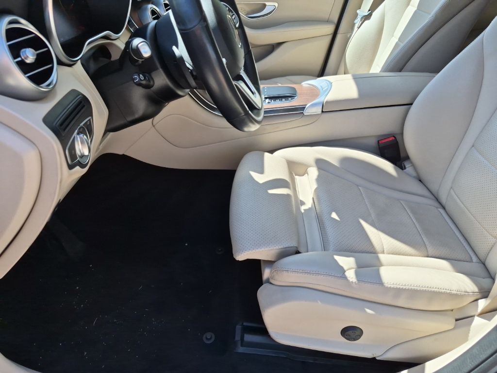 Used Car 2022 Mercedes-benz Glc  Glc 300 For Sale Under $35,000 In Austin, Texas