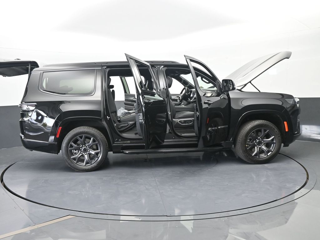 New 2026 High Gloss Black Jeep Limited image 71