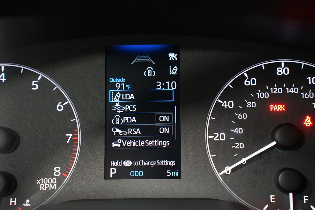 2025 Toyota Corolla LE 16