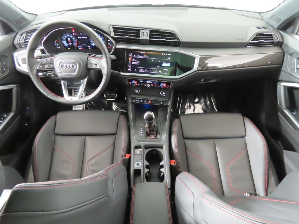 Thumbnail: 2025 Audi Q3 - 11