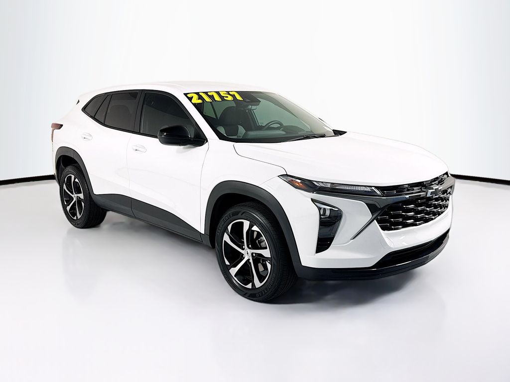 Thumbnail: 2024 Chevrolet Trax - 3