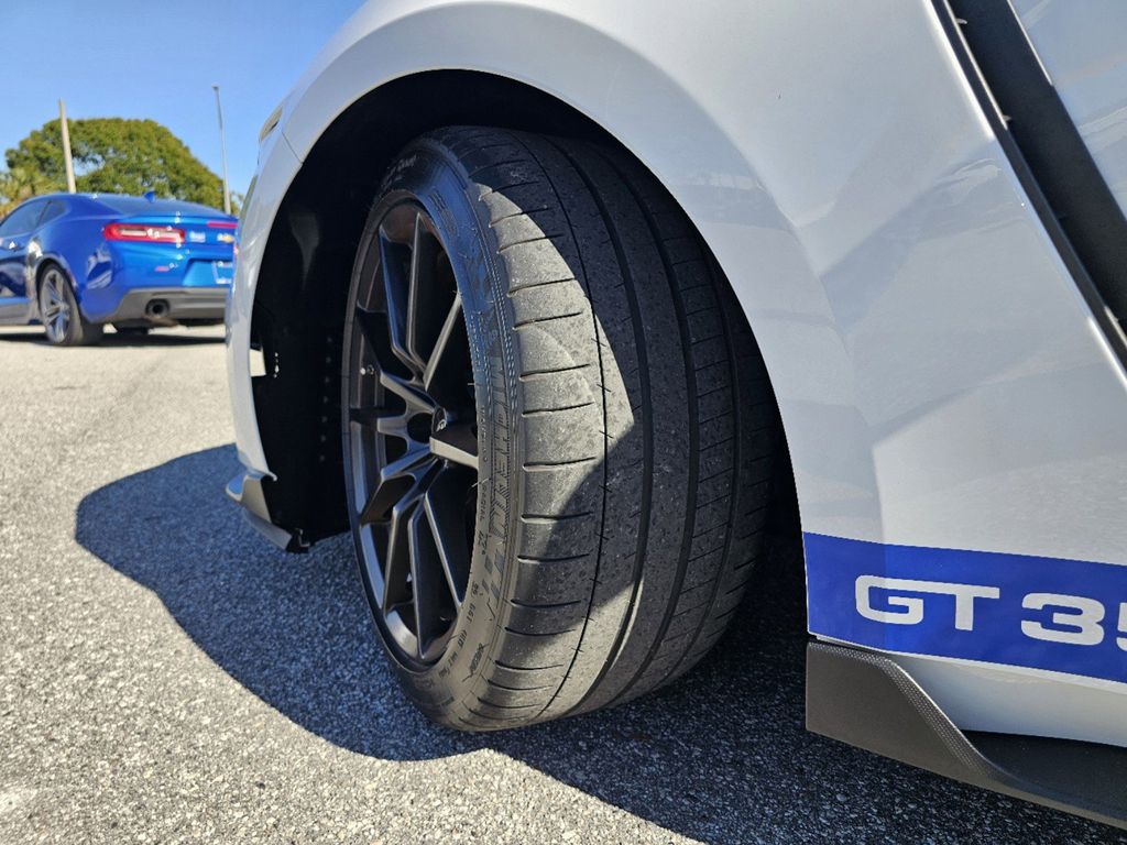 2018 Ford Mustang Shelby GT350 33