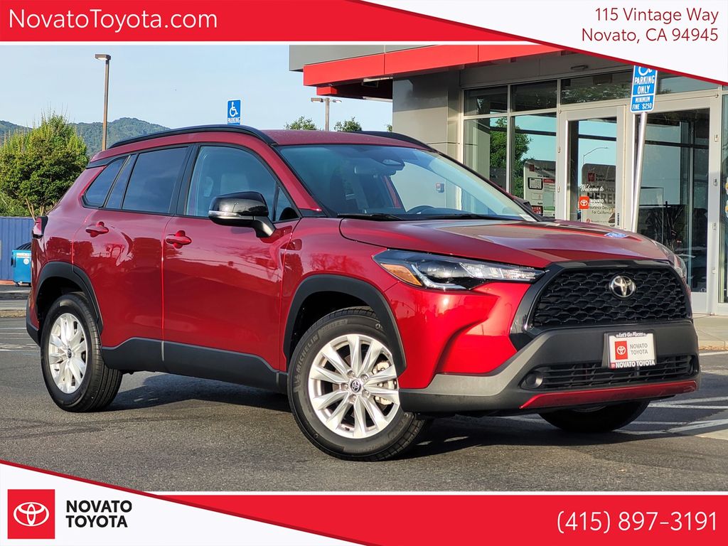 2025 Toyota Corolla Cross LE AWD