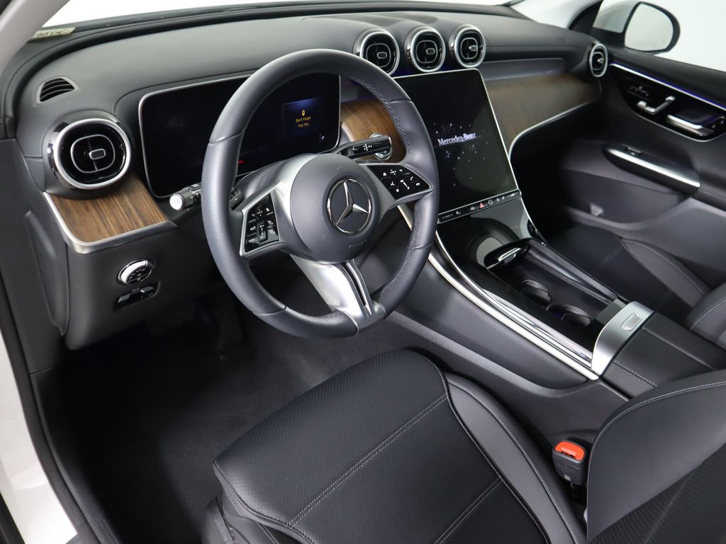 Thumbnail: 2024 Mercedes-Benz GLC - 9