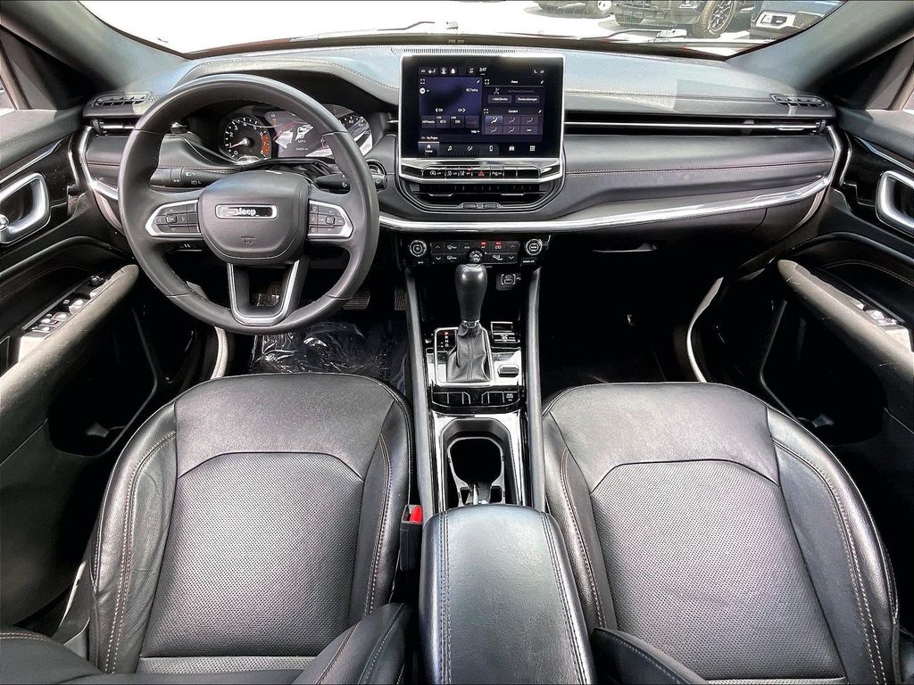2023 Jeep Compass — photo 20