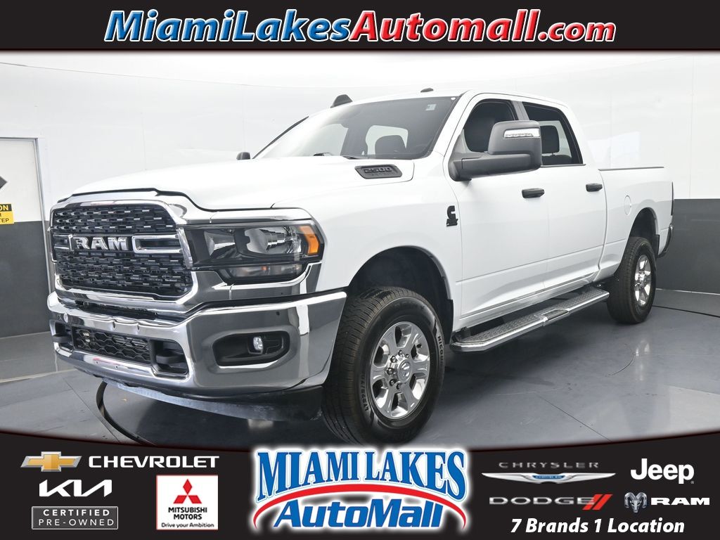 Bright White Clearcoat 2024 RAM 2500 Big Horn Crew Cab 4WD Pickup Truck Four-Wheel Drive 6-Speed Automatic