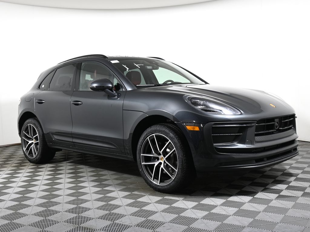 2024 Porsche Macan  8