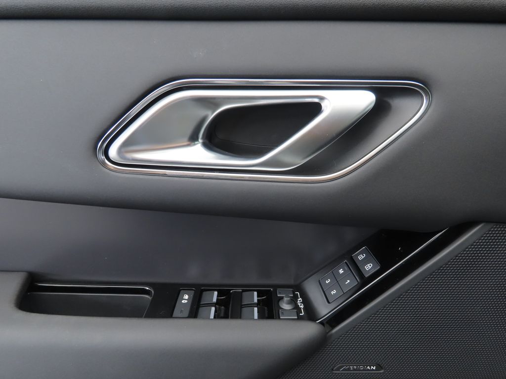 Thumbnail: 2026 Land Rover Range Rover Velar - 24